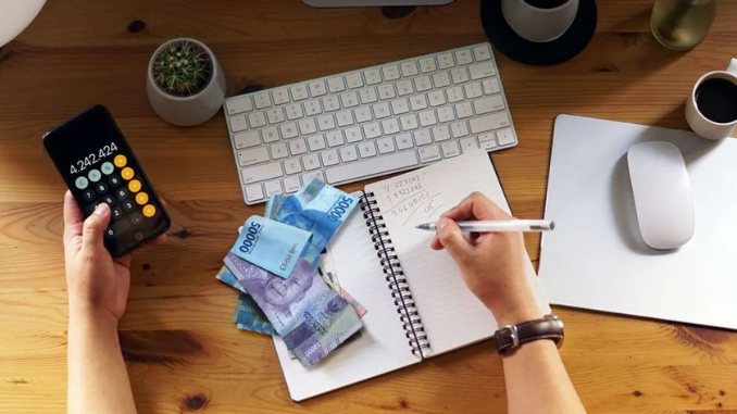 Kesalahan dalam mengelola tabungan penting diperhatikan agar Anda bisa menabung dengan bijak tanpa gangguan apapun. Yuk, cek beberapa kesalahannya disini!